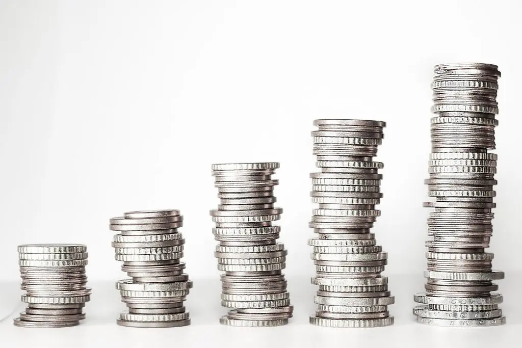 5 stacks of coins.