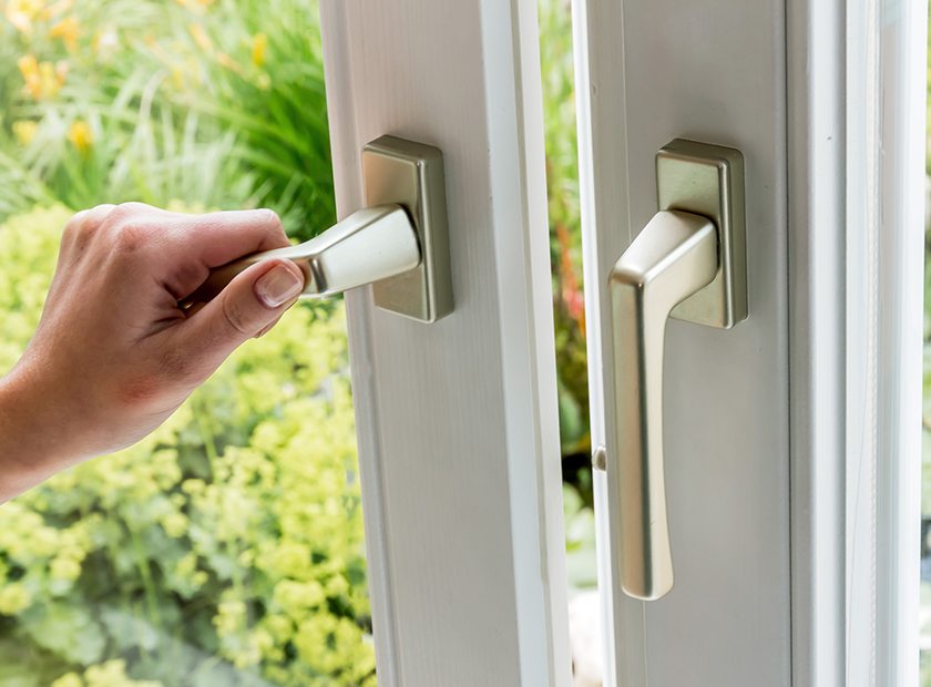 https://www.cloudy2clearwindows.co.uk/app/uploads/2017/06/door-lock.jpg
