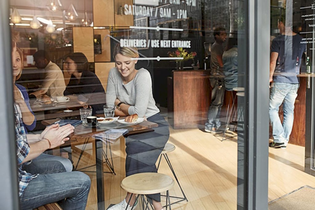 Benefits of commercial glass replacement