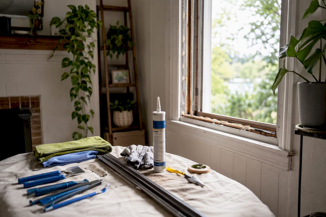 Prepared window area and tools for glass replacement